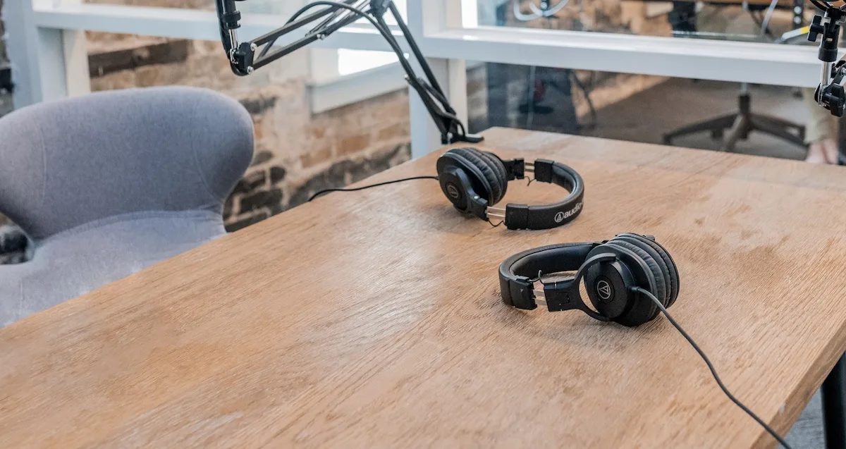 Podcast da ascoltare a giugno 2023: 5 consigli